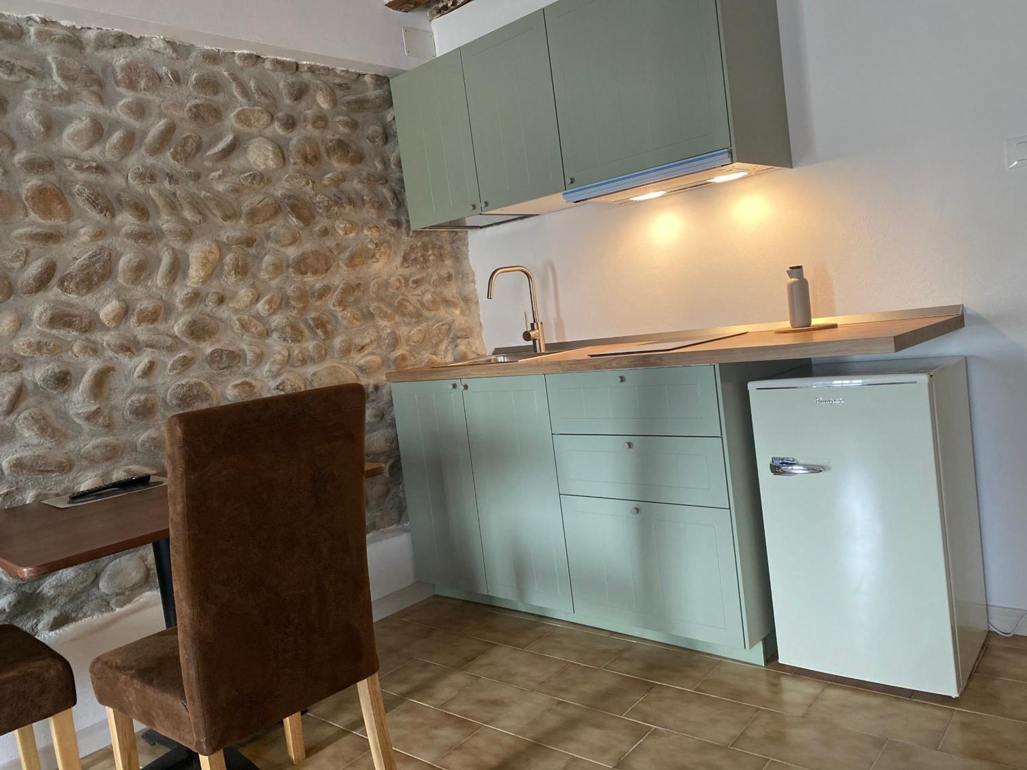Ingarda Rooms Кавалкастеле Екстериор снимка